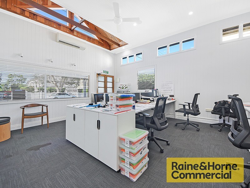 56 Lodge Road, Wooloowin QLD 4030