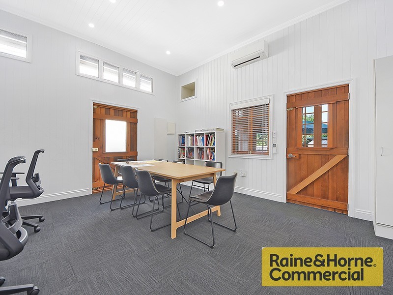 56 Lodge Road, Wooloowin QLD 4030