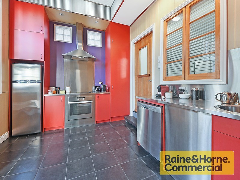 56 Lodge Road, Wooloowin QLD 4030