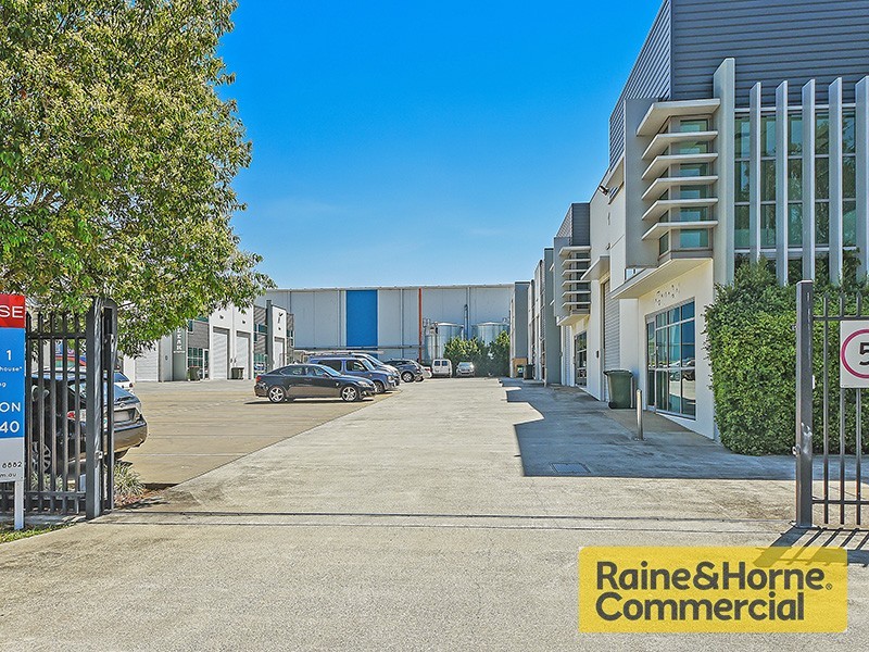 2/25 Depot Street, Banyo QLD 4014