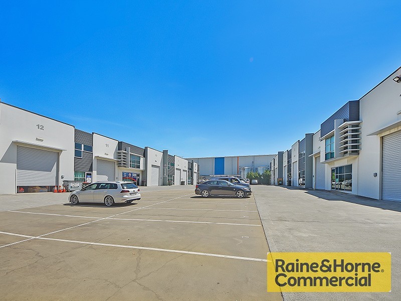 2/25 Depot Street, Banyo QLD 4014