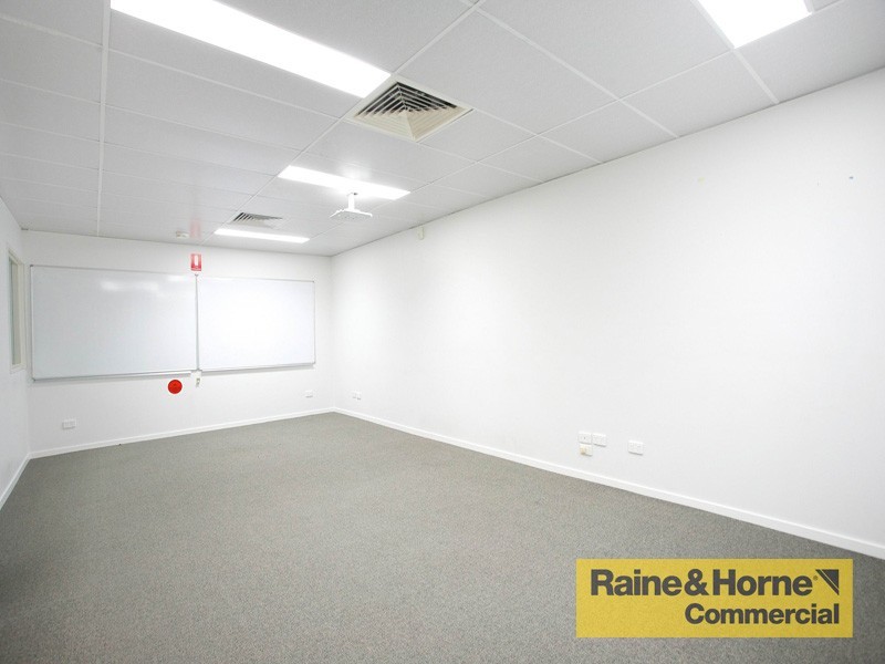 Milton QLD 4064