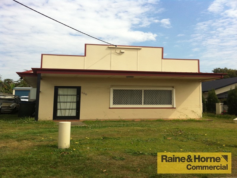 Wavell Heights QLD 4012