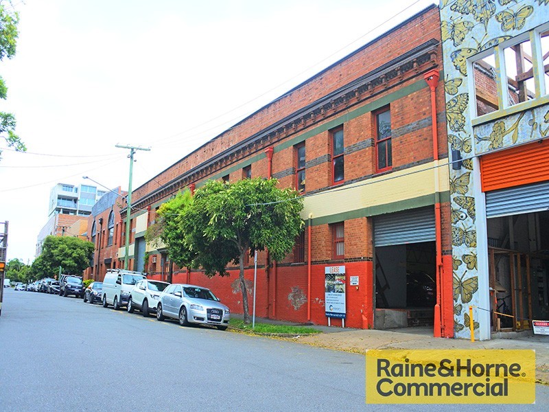 25 Helen Street, Newstead QLD 4006