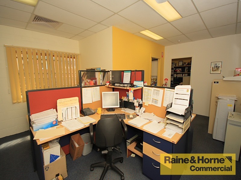 Arana Hills QLD 4054