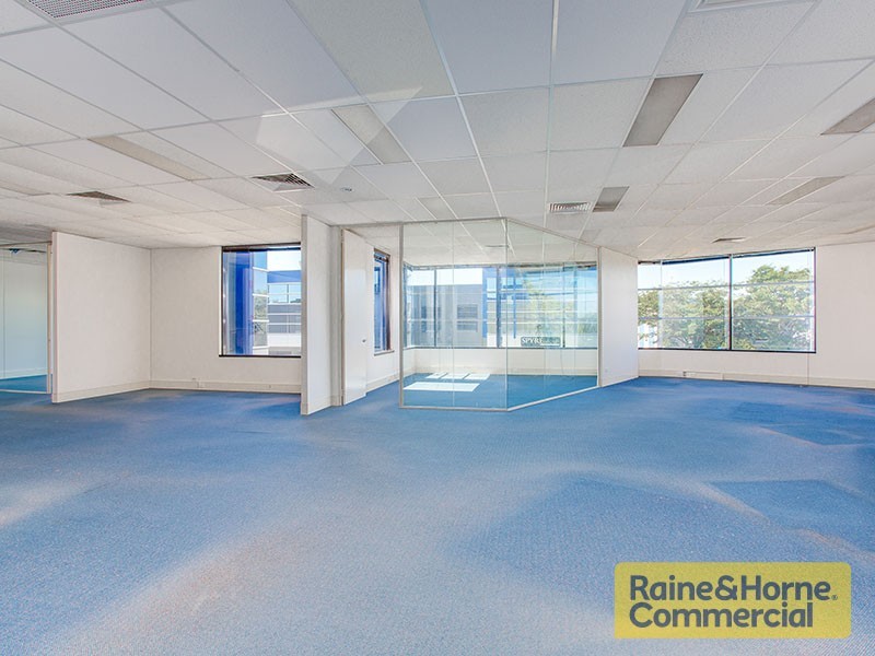 1/12 Navigator Place, Hendra QLD 4011