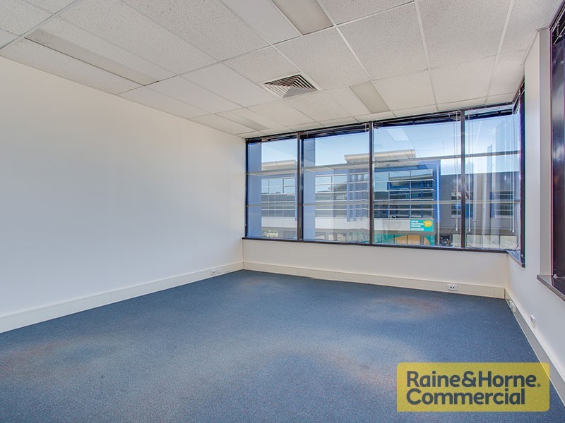 1/12 Navigator Place, Hendra QLD 4011