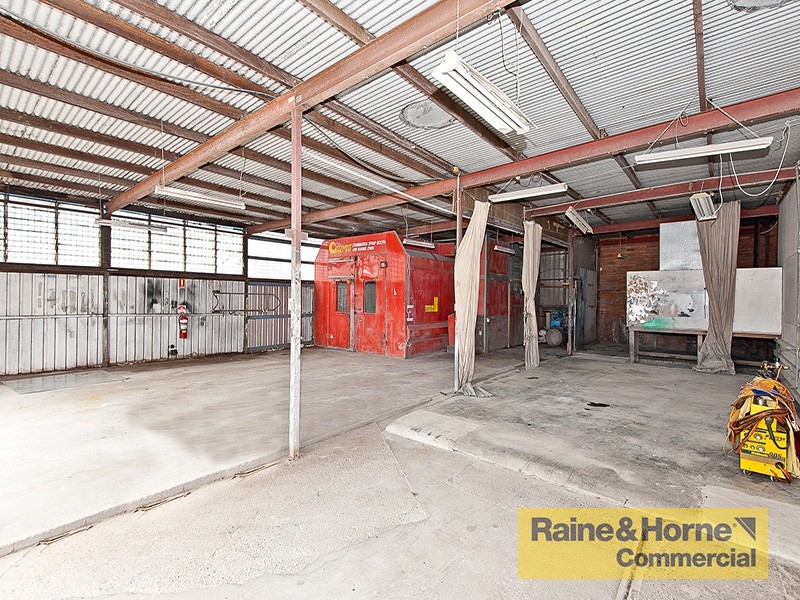 10 Collingwood Street, Albion QLD 4010