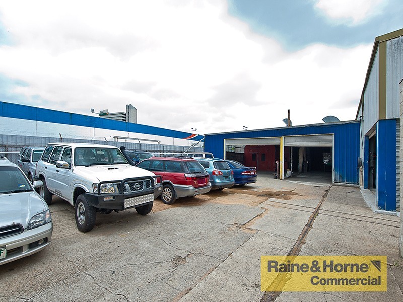 10 Collingwood Street, Albion QLD 4010