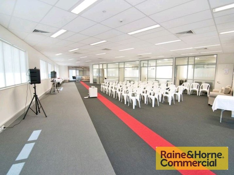 609 Robinson Road, Aspley QLD 4034