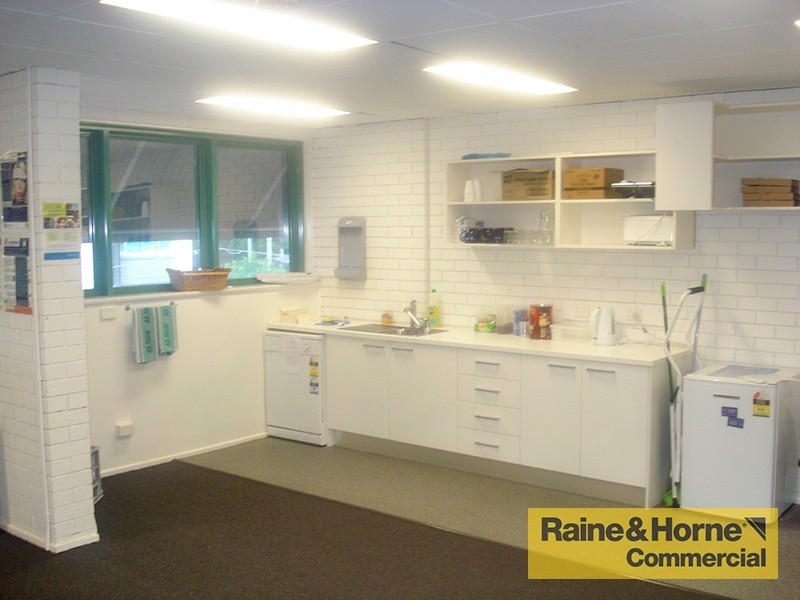 21 Parkview Street, Milton QLD 4064