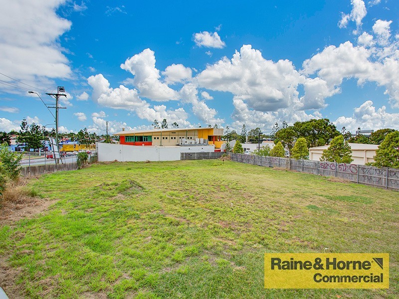 454 Gympie Road, Strathpine QLD 4500