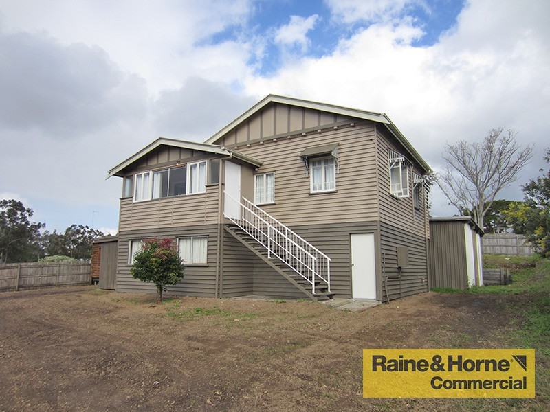 Arana Hills QLD 4054