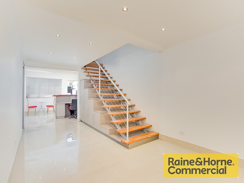 19 Pedder Street, Albion QLD 4010