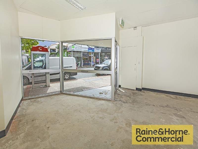 15 Racecourse Road, Hamilton QLD 4007