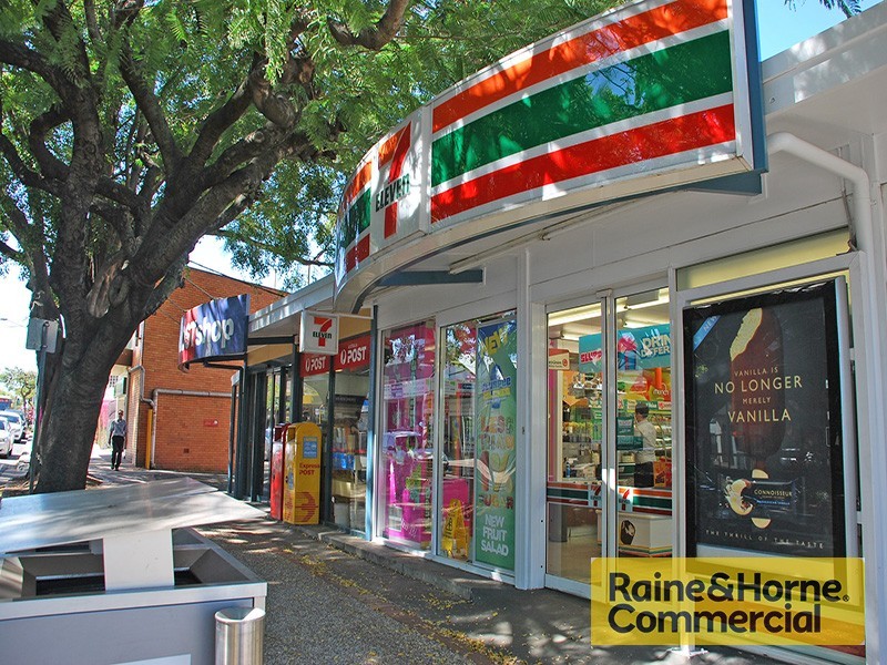 15 Racecourse Road, Hamilton QLD 4007