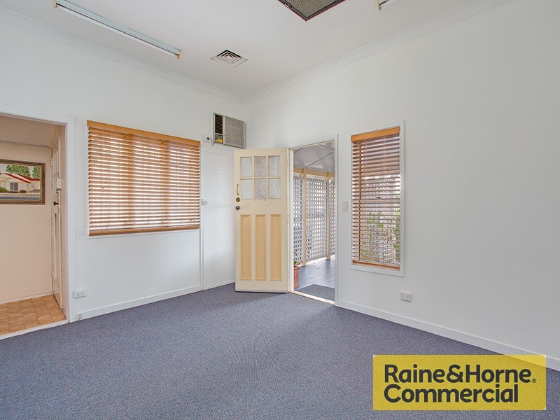 158 Enoggera Road, Newmarket QLD 4051