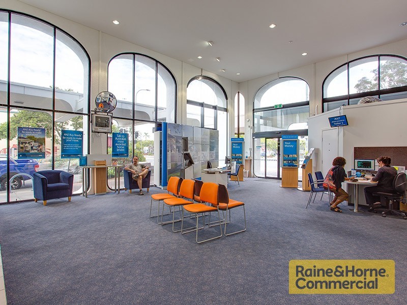 43 Brighton Road, Sandgate QLD 4017