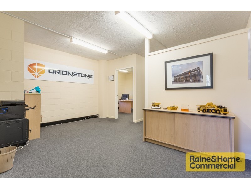 121 Scanlan Road, Mitchelton QLD 4053