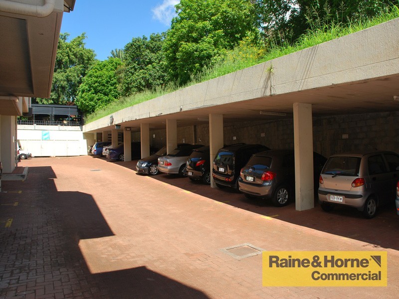 b/1 Park Road, Milton QLD 4064 Raine & Horne Commercial Leased