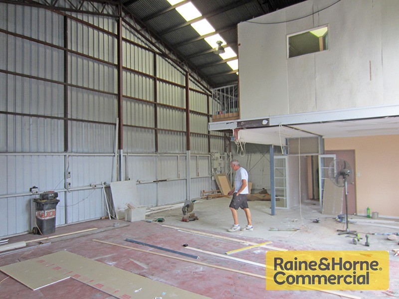 Arana Hills QLD 4054