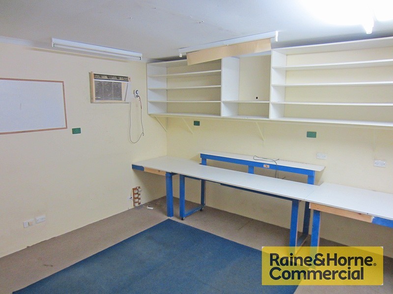 Arana Hills QLD 4054