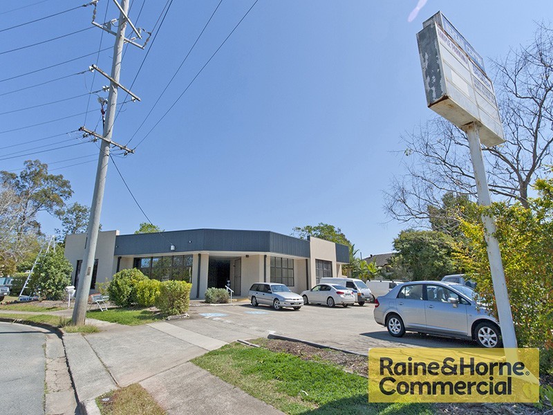 1/6 Nepean Avenue, Arana Hills QLD 4054