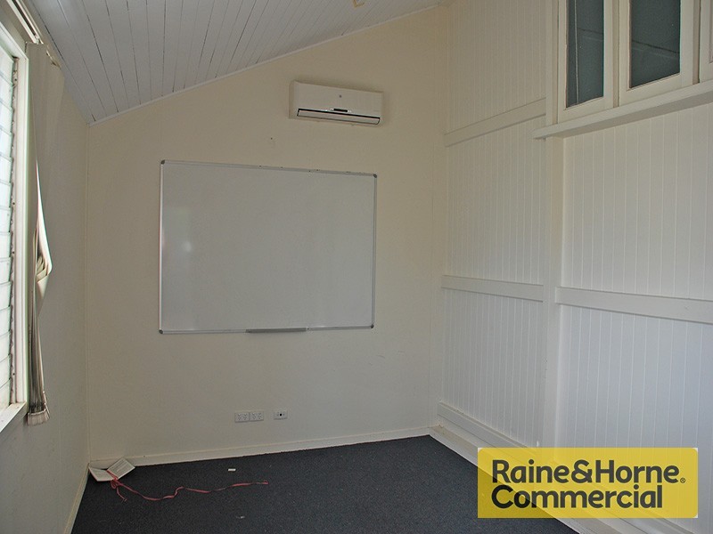 Part / 238 Eagle Farm Road, Pinkenba QLD 4008