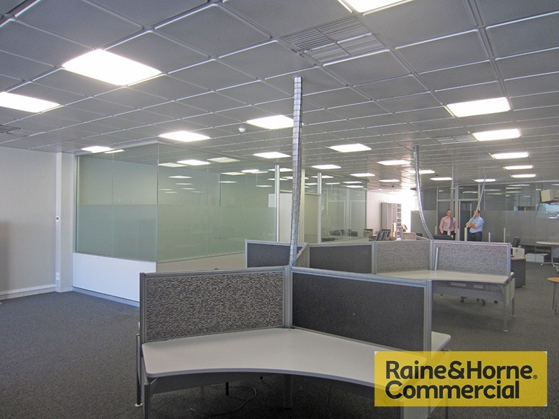 18 Ross Street, Newstead QLD 4006