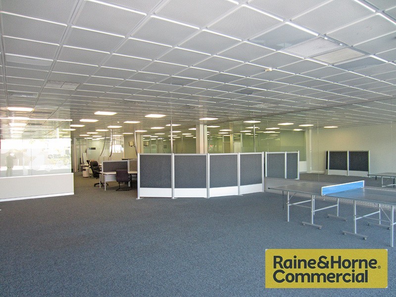 18 Ross Street, Newstead QLD 4006