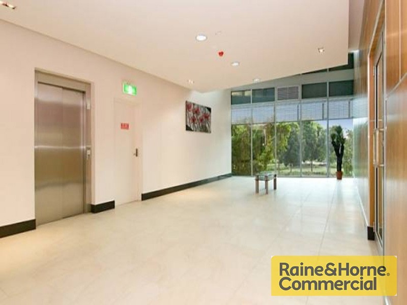 T5.8/12 Endeavour Boulevard, North Lakes QLD 4509