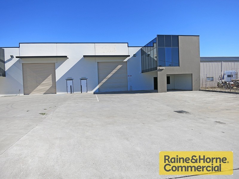 2/8-10 Skyreach Street, Caboolture QLD 4510