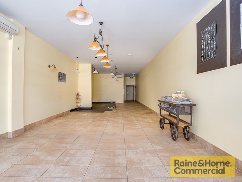 1/121 Racecourse Road, Ascot QLD 4007