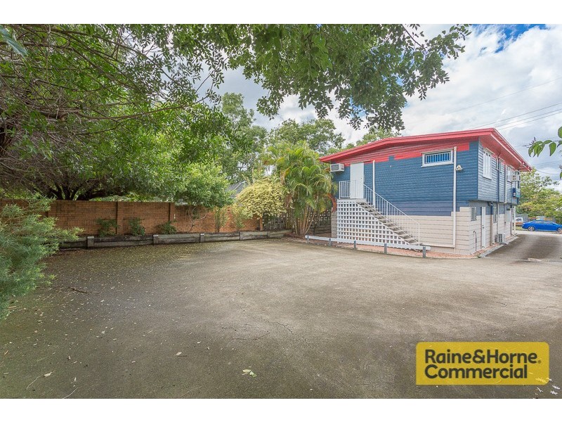 Arana Hills QLD 4054