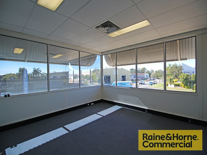 Upstairs 1/28 Pritchard Road, Virginia QLD 4014