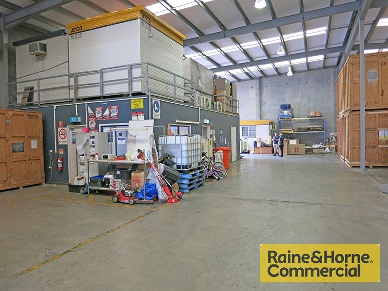 2/9-11 Boeing Place, Caboolture QLD 4510