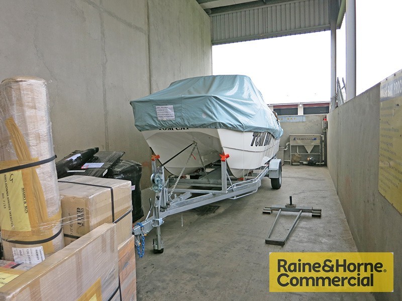 2/9-11 Boeing Place, Caboolture QLD 4510