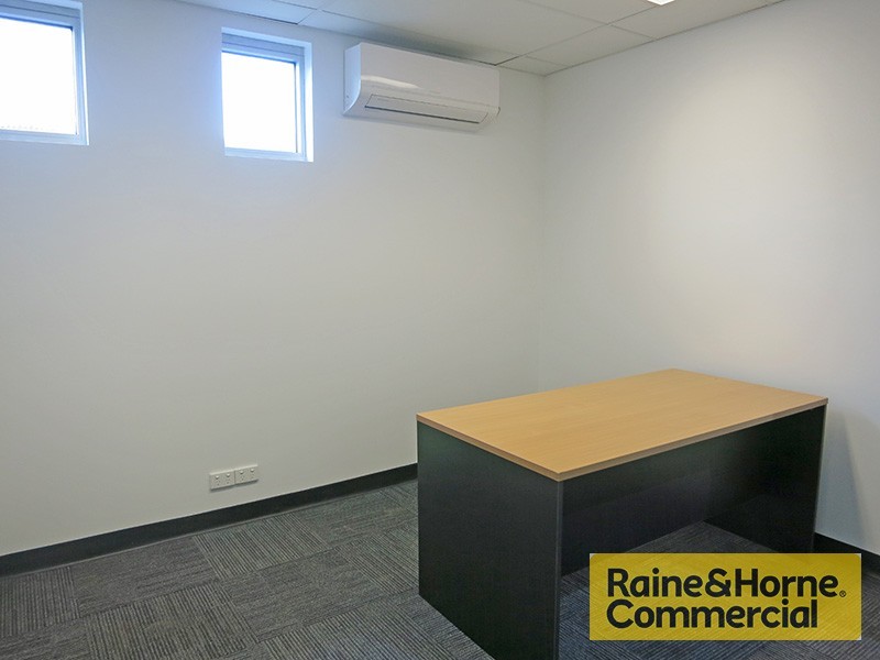 17 Greg Chappell Street, Albion QLD 4010