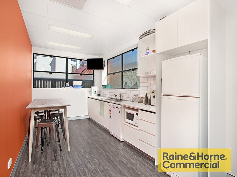 8 Phillips Street, Spring Hill QLD 4000