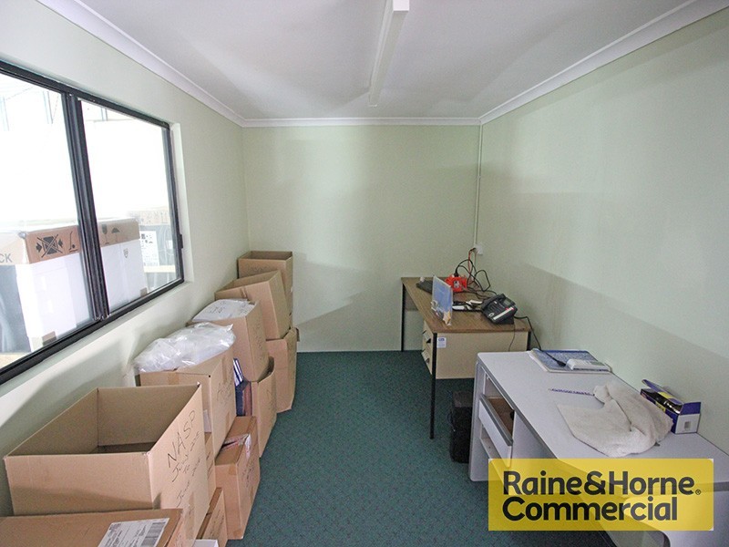 2/8 Finsbury Street, Newmarket QLD 4051