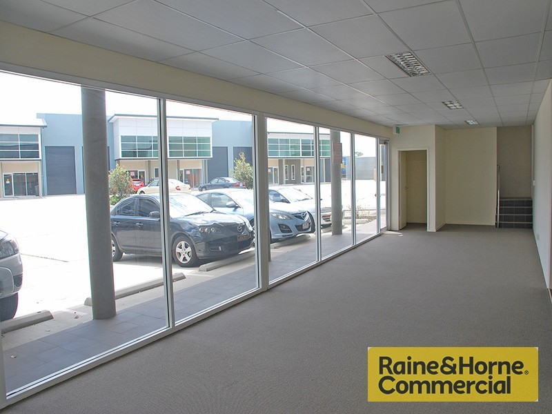 12/50 Parker Court, Pinkenba QLD 4008