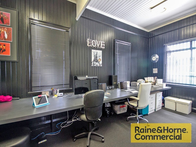 21 Mayneview Street, Milton QLD 4064