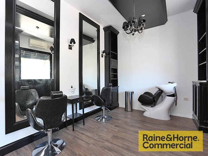 2/344 Sandgate Road, Albion QLD 4010