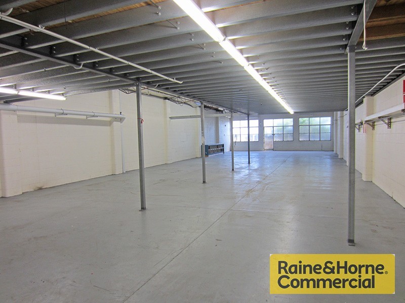 9 Maud Street, Newstead QLD 4006