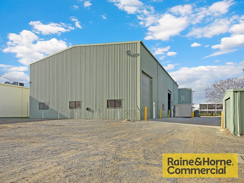 27 Deakin Street, Brendale QLD 4500
