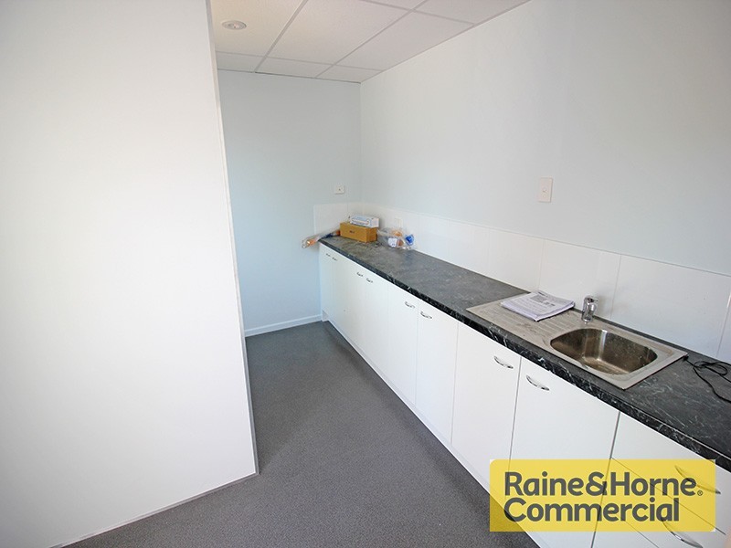 Showroom/225 Zillmere Road, Zillmere QLD 4034