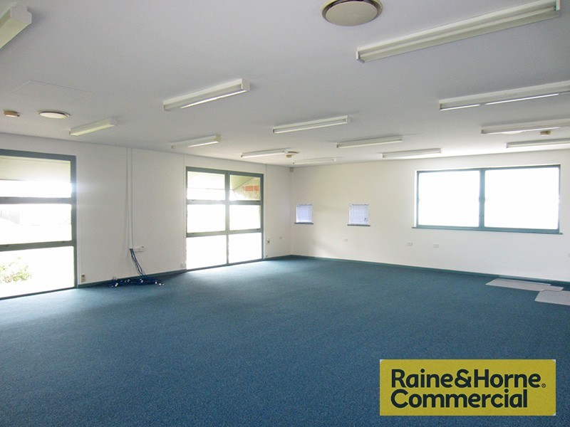 9 McInroy Street, Taringa QLD 4068