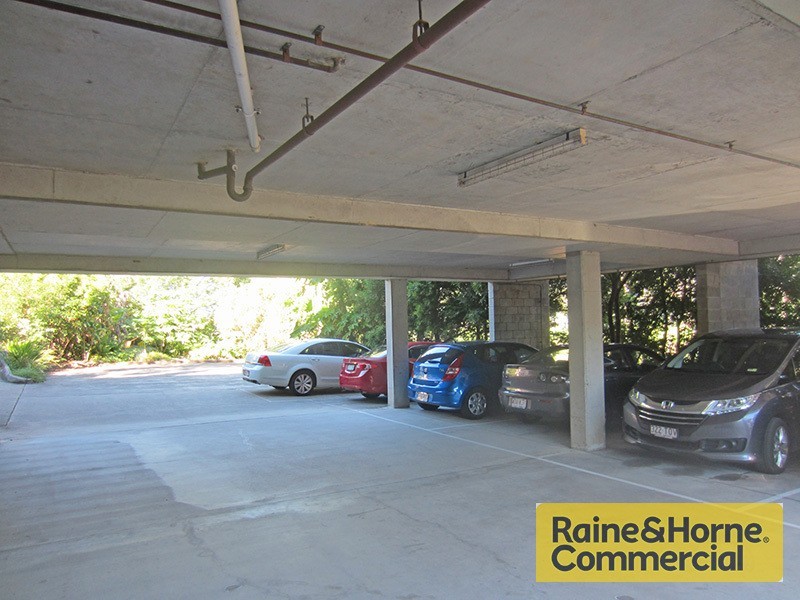 9 McInroy Street, Taringa QLD 4068