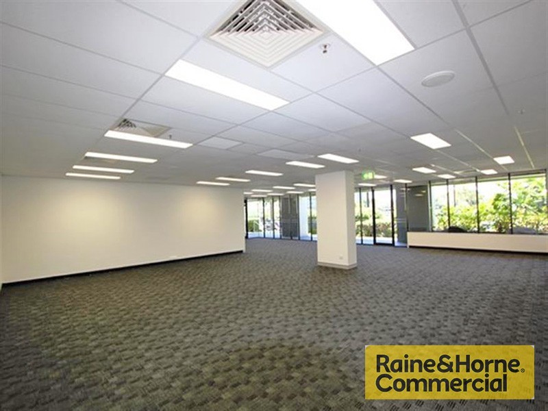 GF/301 Coronation Drive, Milton QLD 4064