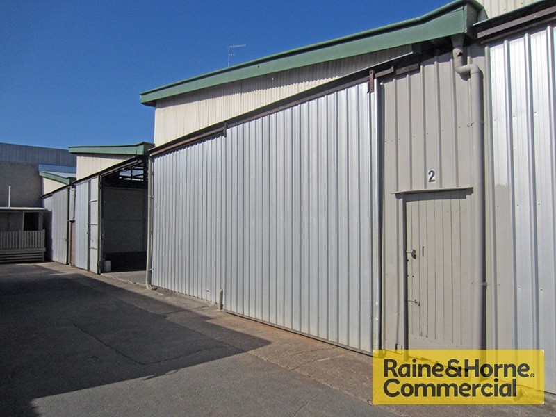 2/10 Elliot Street, Albion QLD 4010